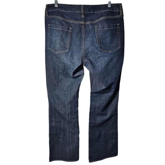 New York & Company Low Rise Bootcut Curvy Denim Blue Jeans Women's 14 Avg - Picture 2 of 8
